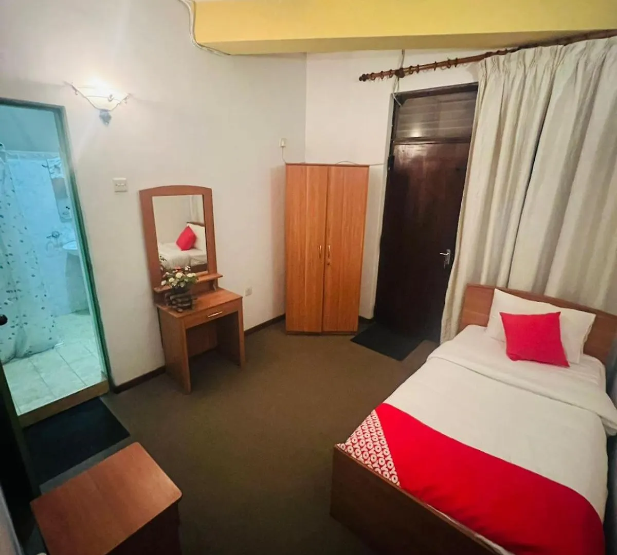 Sky Bello Hotel Katunayake