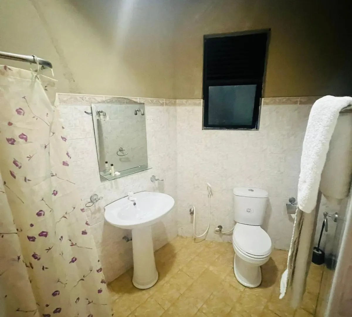 Sky Bello Hotel Katunayake