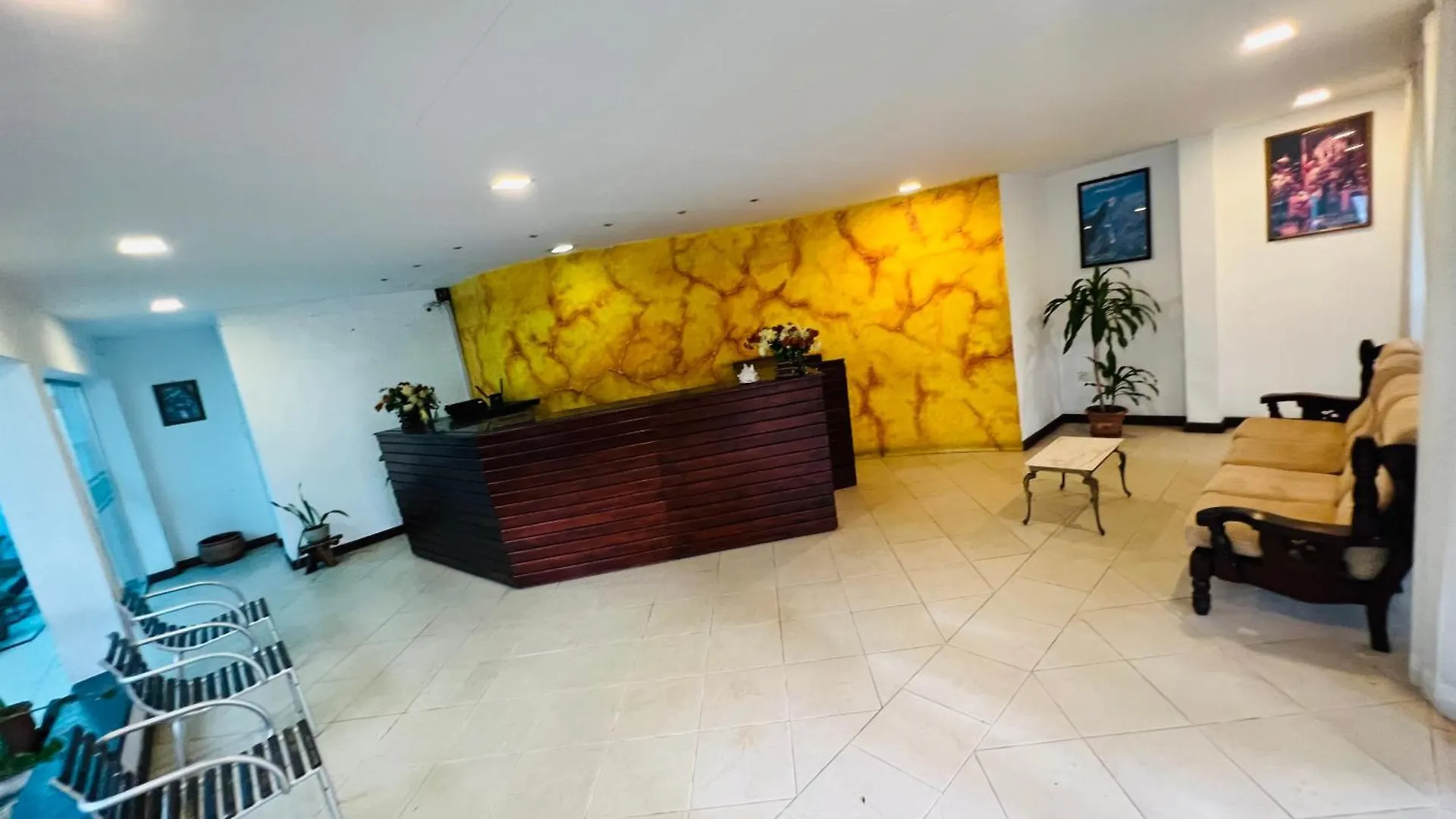 Sky Bello Hotel Katunayake